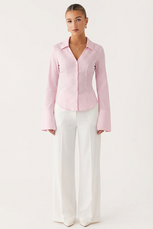 Chemisier Cintré Rose Clair à Mailles Nervurées et Poignets Évasés