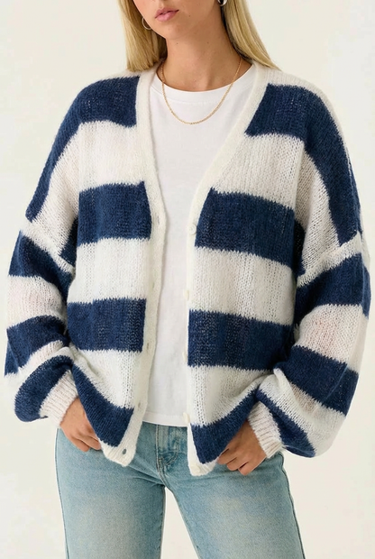 Gilet Long Oversize à Rayures – Maille Duveteuse avec Écharpe Intégrée