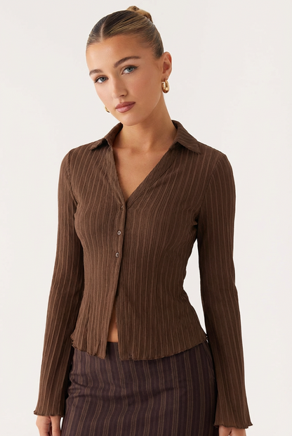Chemisier Cintré à Mailles Nervurées Marron avec Manches Évasées