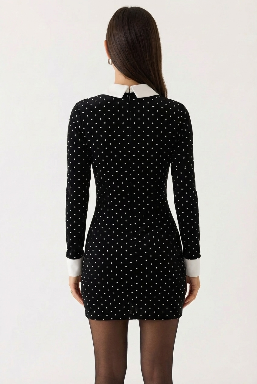 Robe Mini Noire à Pois – Col Claudine Chic et Manches Longues
